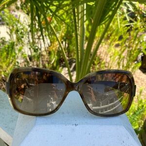 Banana Republic plastic sunglasses brown gradient lenses brown frame